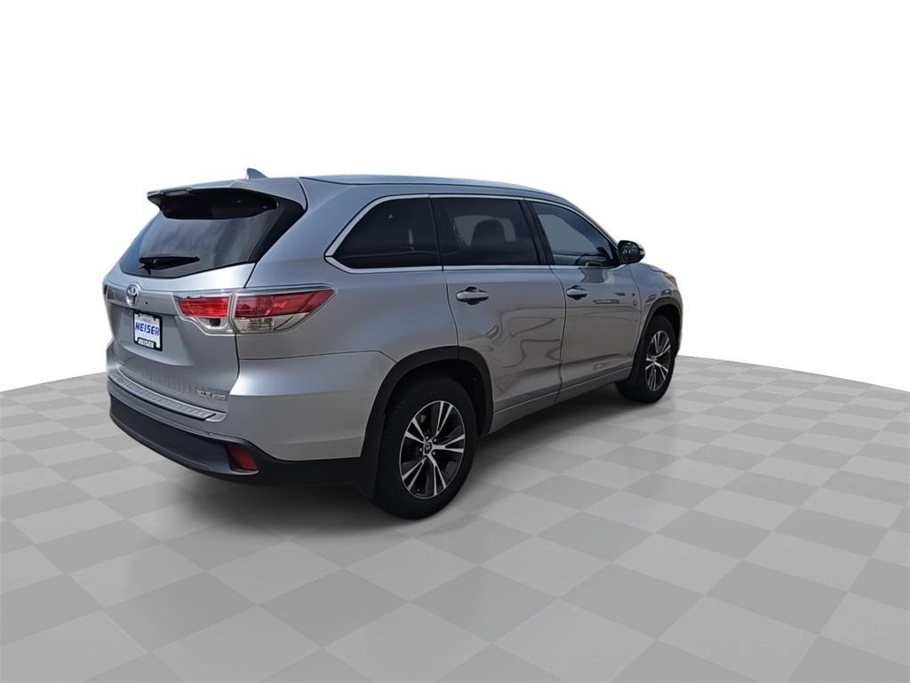used 2020 Toyota Highlander Hybrid car, priced at $30,959