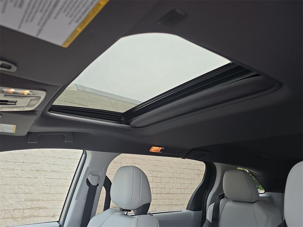 used 2022 Toyota Sienna car, priced at $42,720