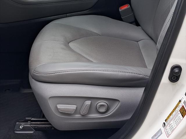 used 2021 Toyota Highlander car, priced at $42,800