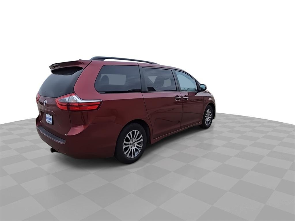 used 2020 Toyota Sienna car, priced at $26,783