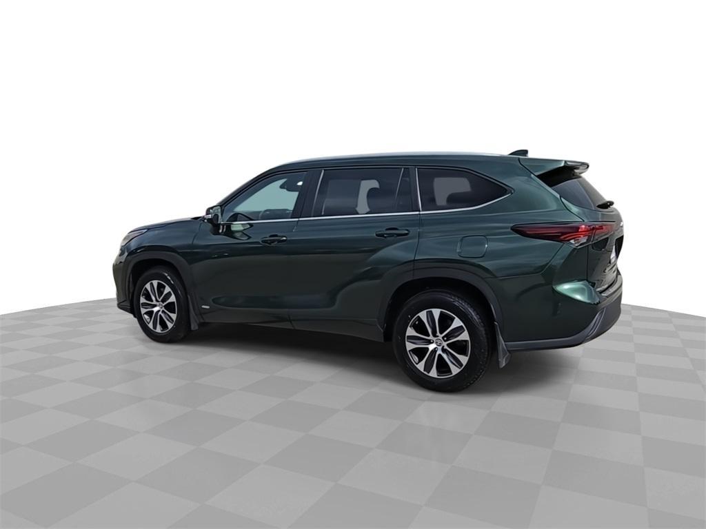 used 2024 Toyota Highlander Hybrid car, priced at $42,500