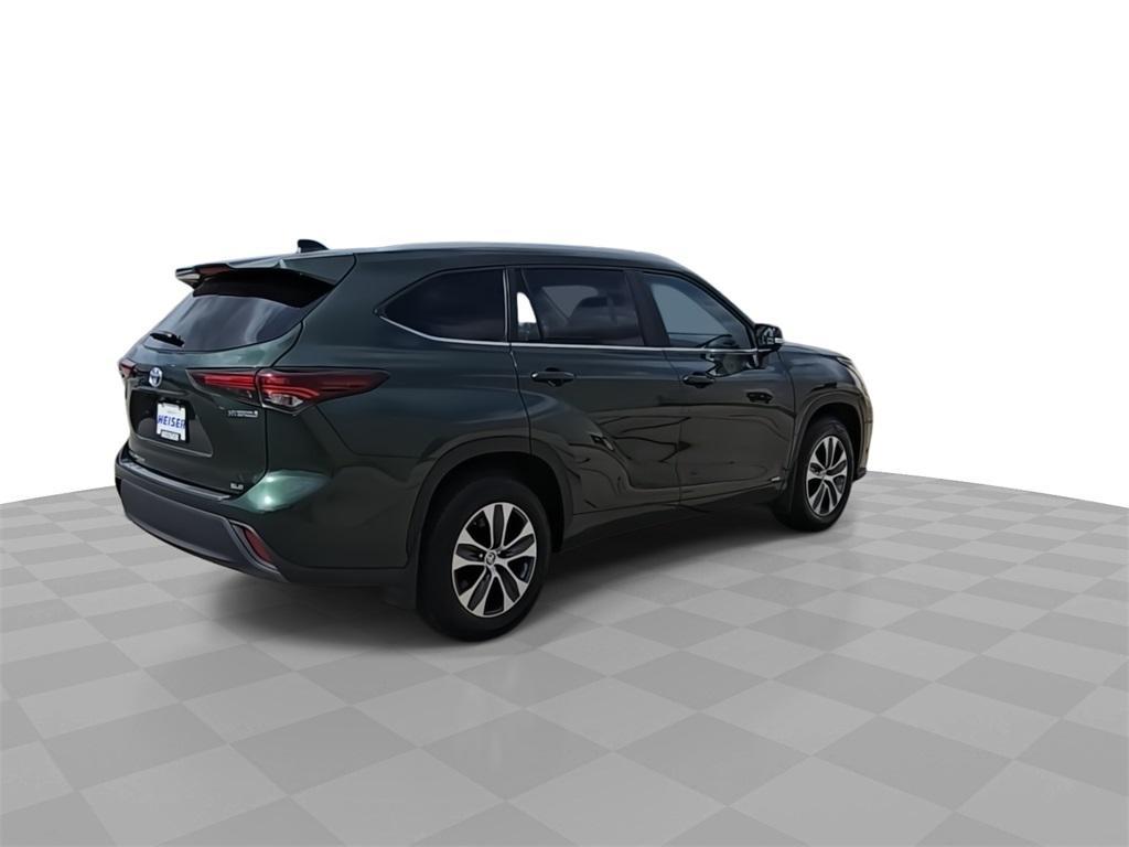 used 2024 Toyota Highlander Hybrid car, priced at $42,500