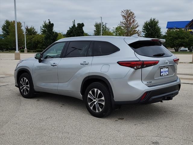 used 2021 Toyota Highlander car, priced at $32,238