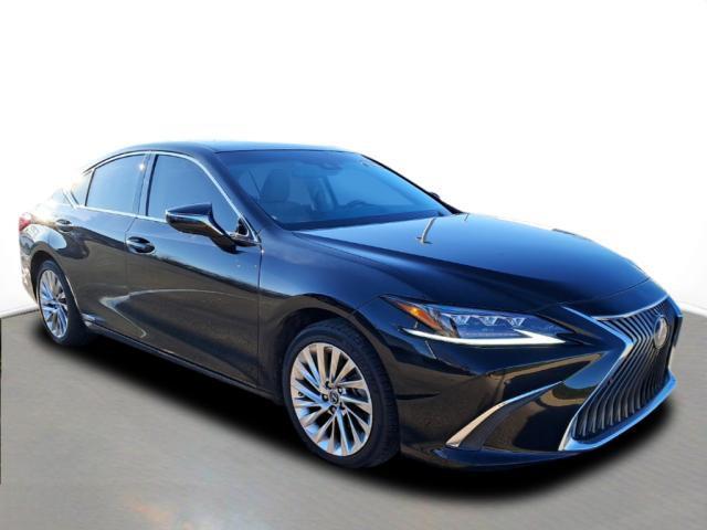 used 2020 Lexus ES 300h car, priced at $32,909