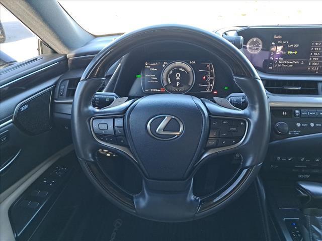 used 2020 Lexus ES 300h car, priced at $32,909