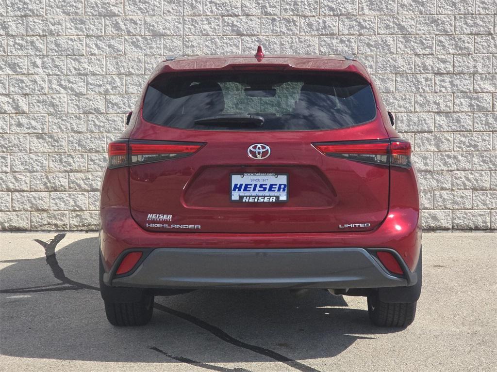 used 2021 Toyota Highlander car, priced at $35,639