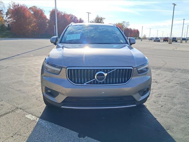 used 2020 Volvo XC40 car, priced at $25,900