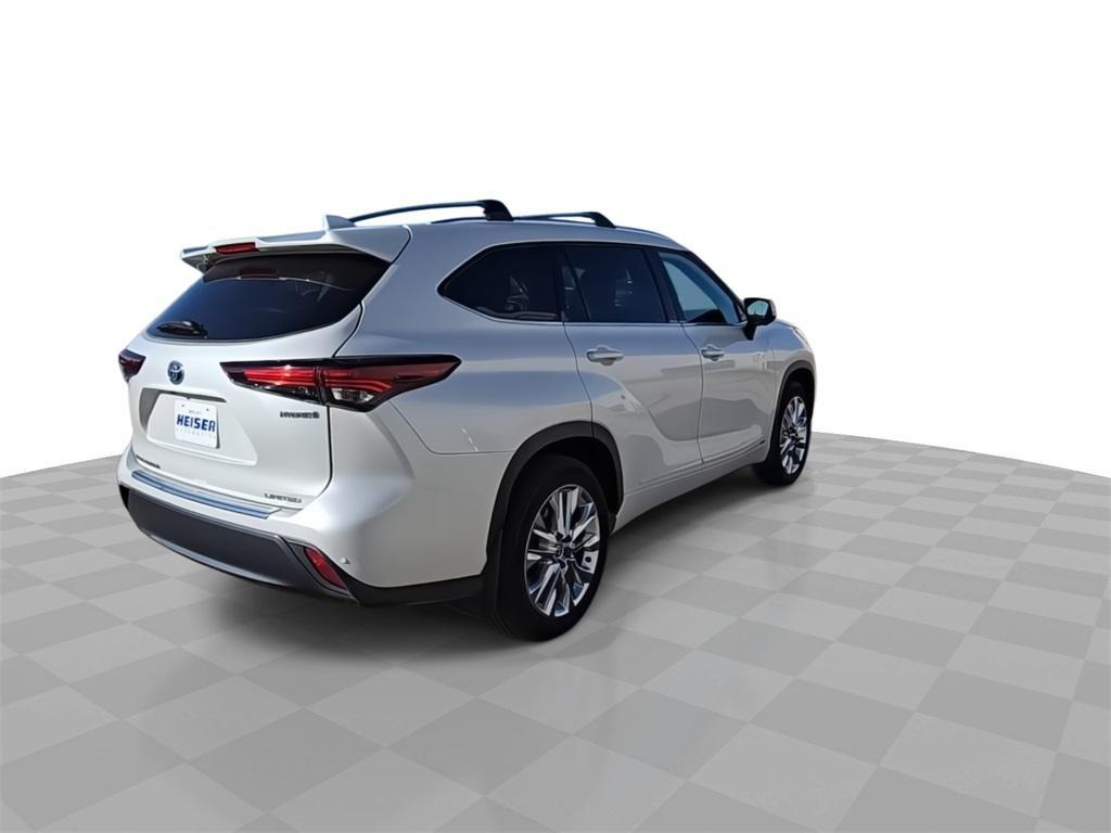 used 2024 Toyota Highlander Hybrid car, priced at $49,743