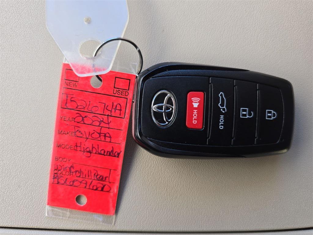 used 2024 Toyota Highlander Hybrid car, priced at $49,743