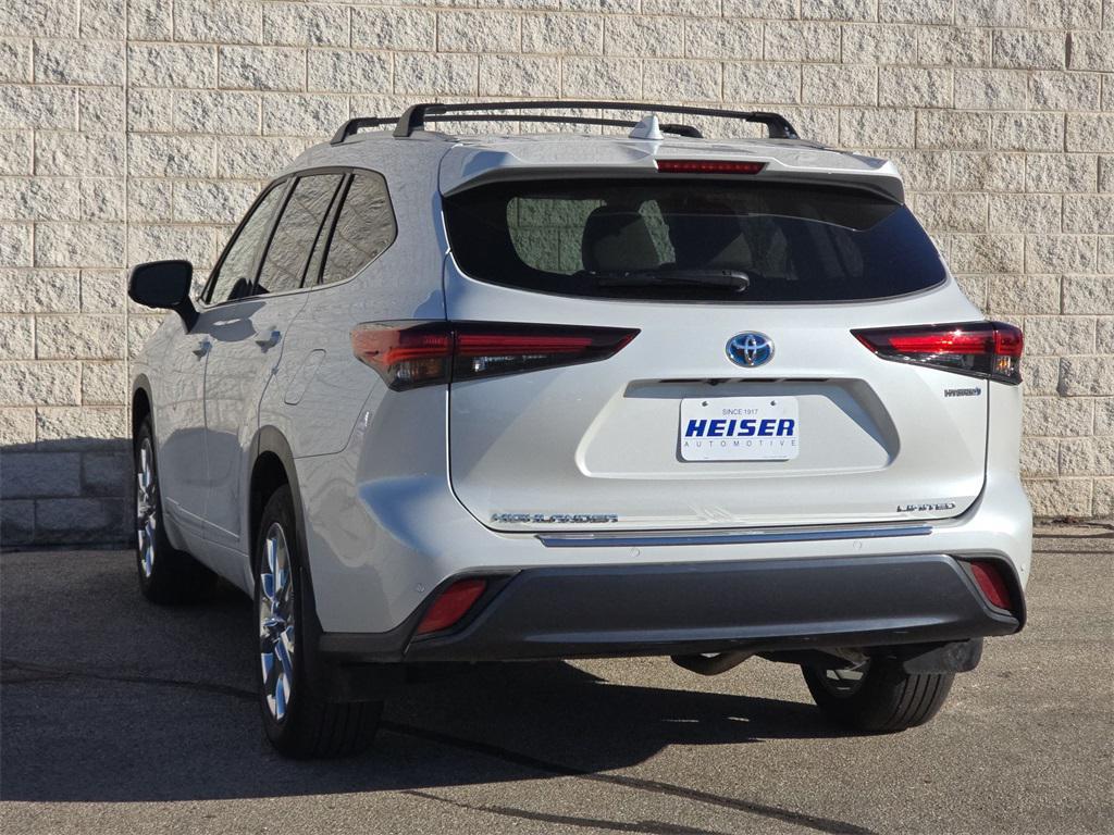 used 2024 Toyota Highlander Hybrid car, priced at $49,743