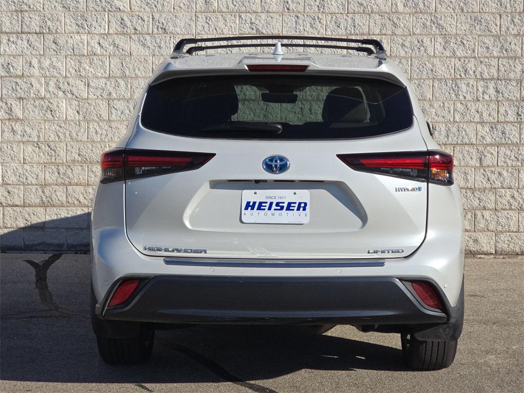used 2024 Toyota Highlander Hybrid car, priced at $49,743