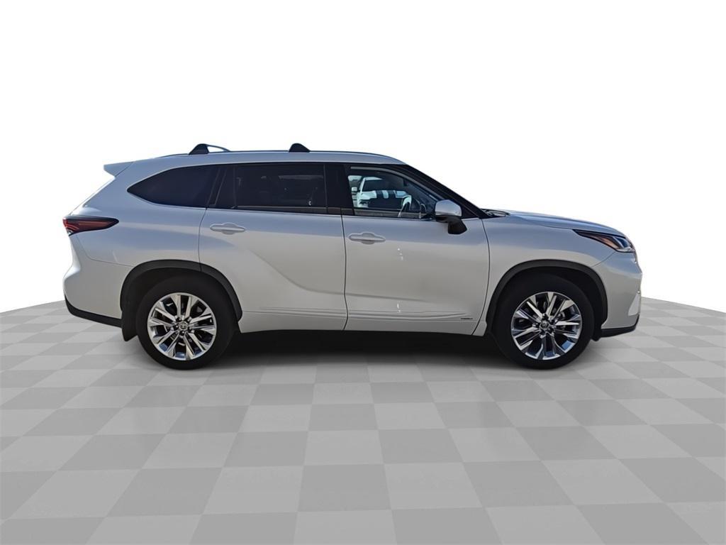 used 2024 Toyota Highlander Hybrid car, priced at $49,743