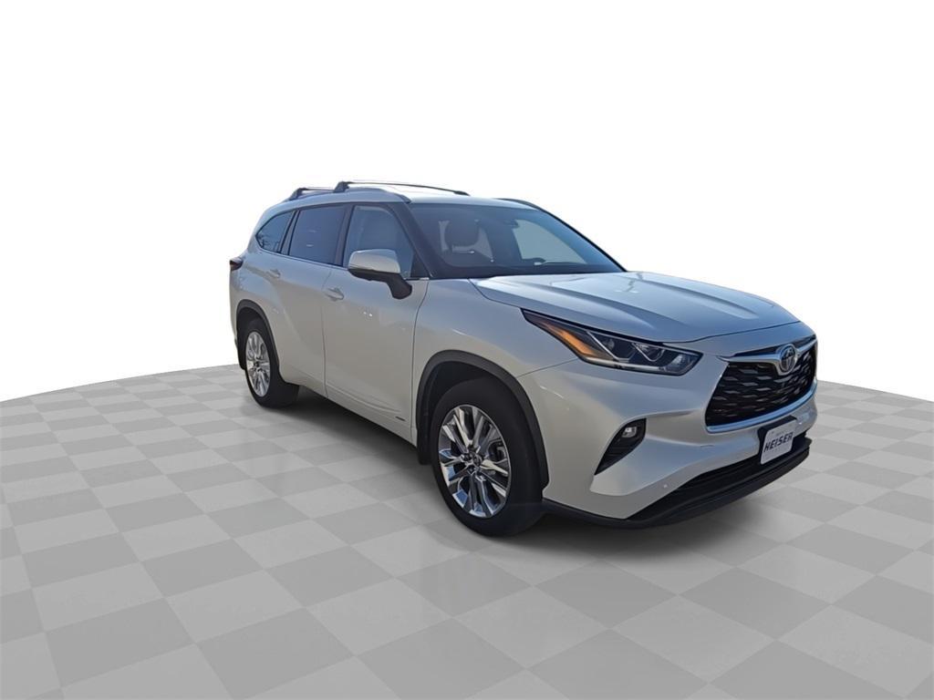 used 2024 Toyota Highlander Hybrid car, priced at $49,743