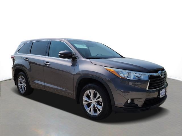 used 2015 Toyota Highlander car, priced at $16,995