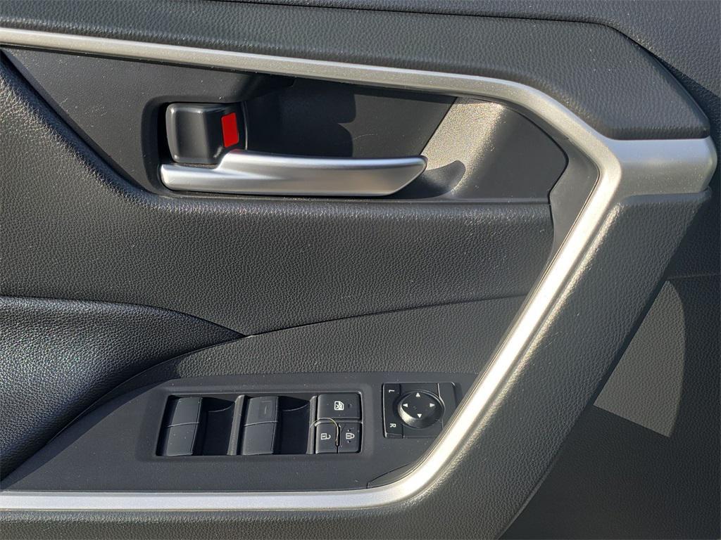 used 2020 Toyota RAV4 car, priced at $22,655