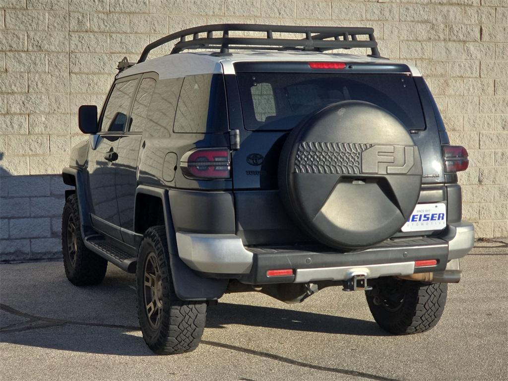 used 2007 Toyota FJ Cruiser car, priced at $12,995