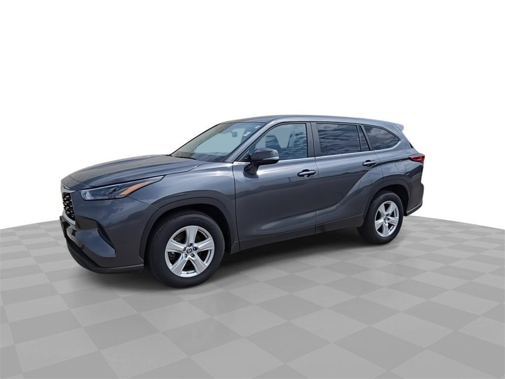 used 2023 Toyota Highlander car, priced at $34,312