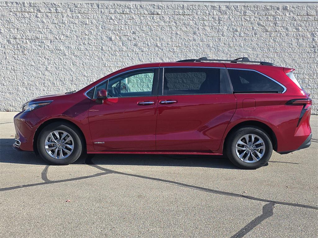 used 2021 Toyota Sienna car, priced at $31,393