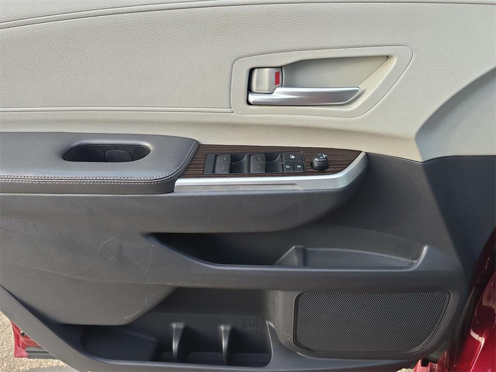 used 2021 Toyota Sienna car, priced at $31,393