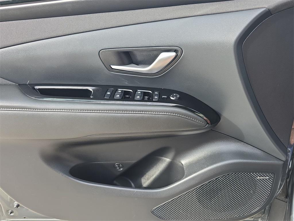 used 2022 Hyundai TUCSON Hybrid car, priced at $27,995