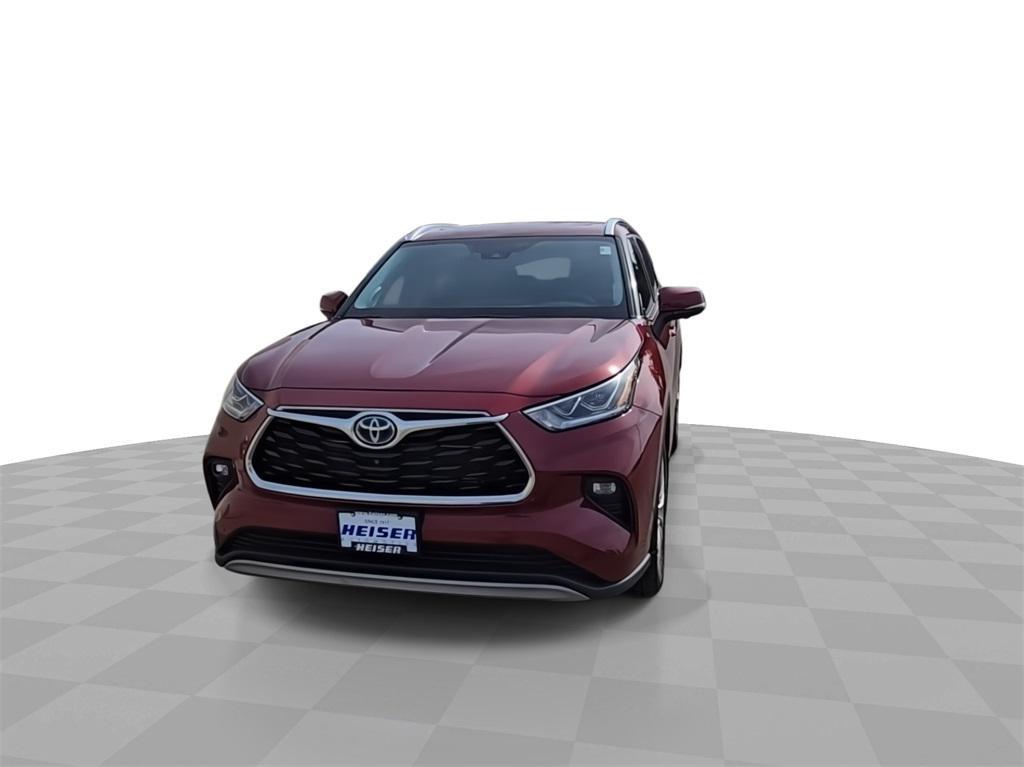 used 2024 Toyota Highlander Hybrid car, priced at $51,499