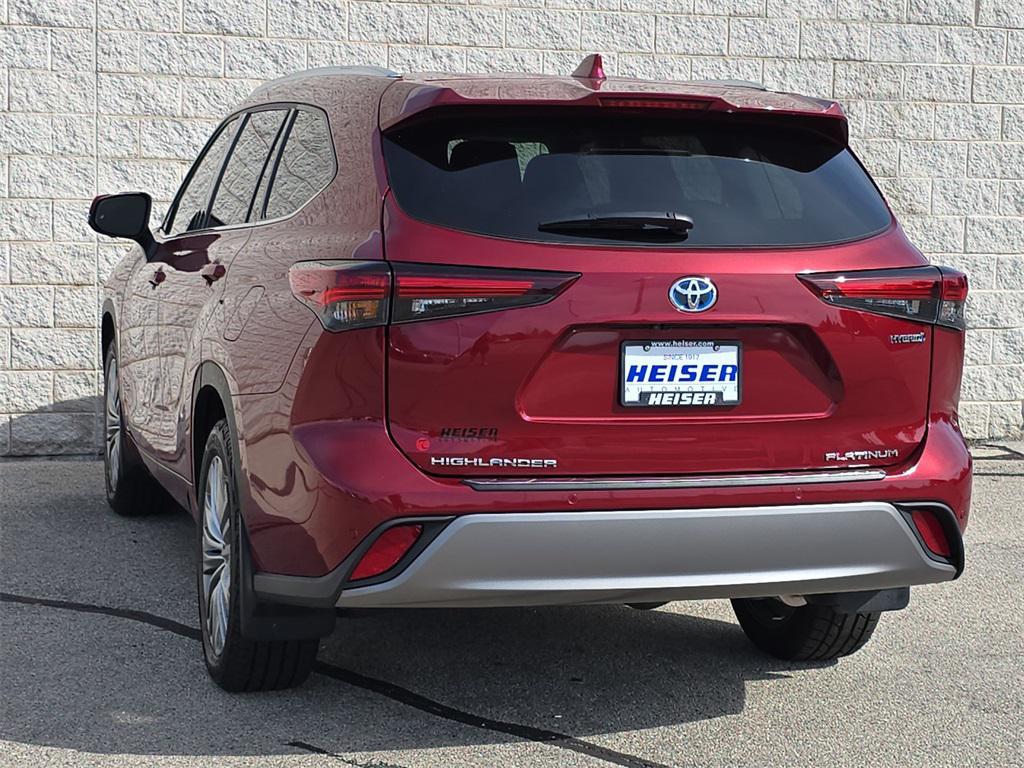 used 2024 Toyota Highlander Hybrid car, priced at $51,499