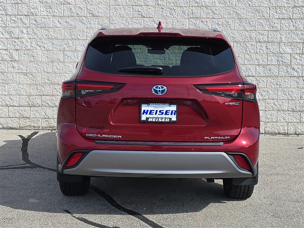 used 2024 Toyota Highlander Hybrid car, priced at $51,499