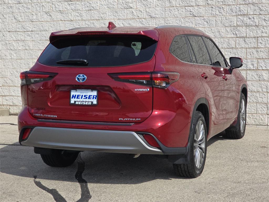 used 2024 Toyota Highlander Hybrid car, priced at $51,499