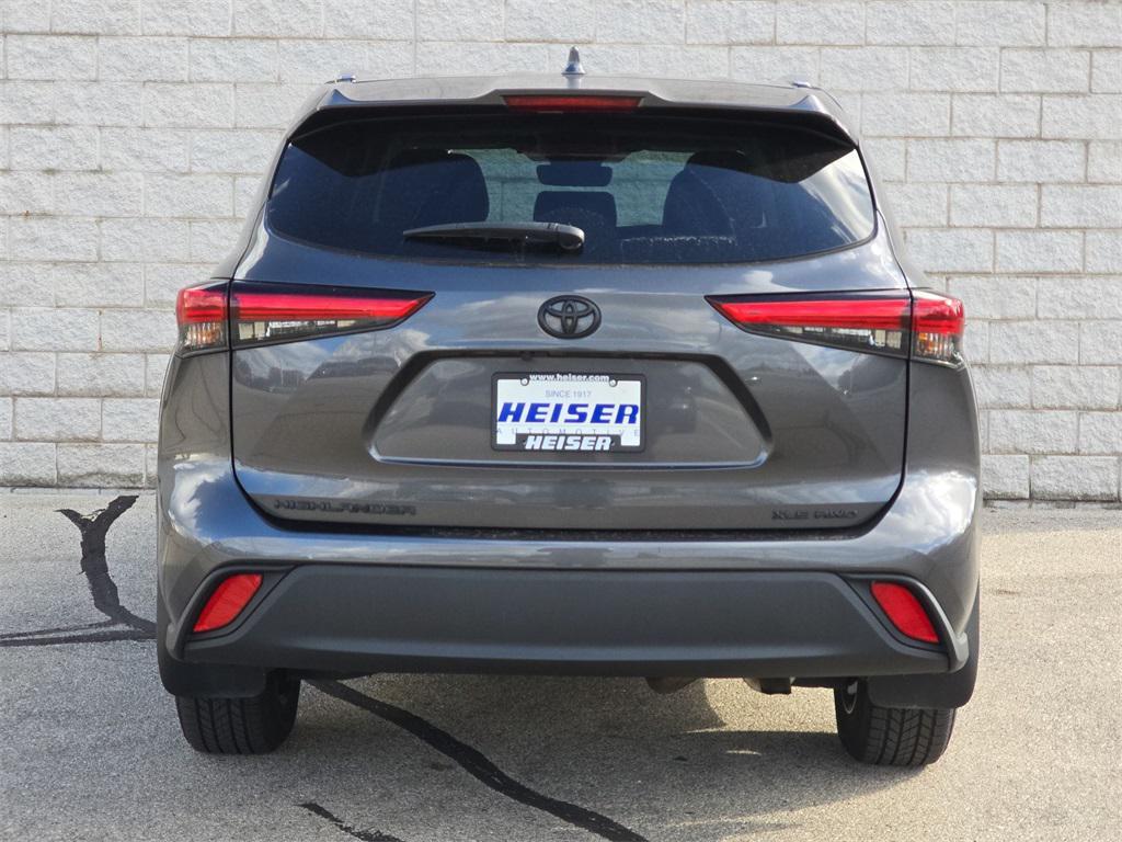 used 2020 Toyota Highlander car, priced at $23,995