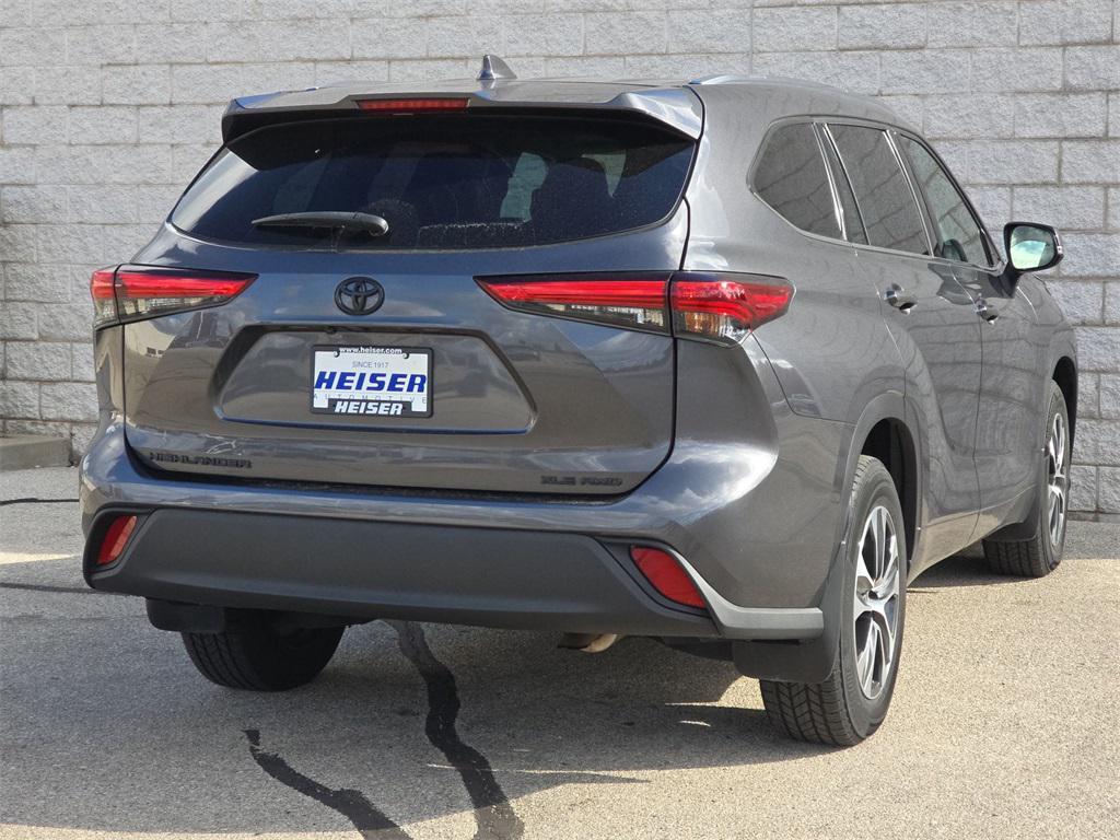 used 2020 Toyota Highlander car, priced at $23,995
