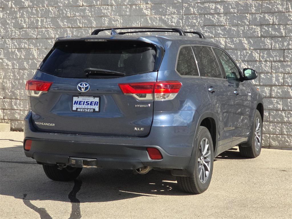 used 2018 Toyota Highlander Hybrid car, priced at $22,995