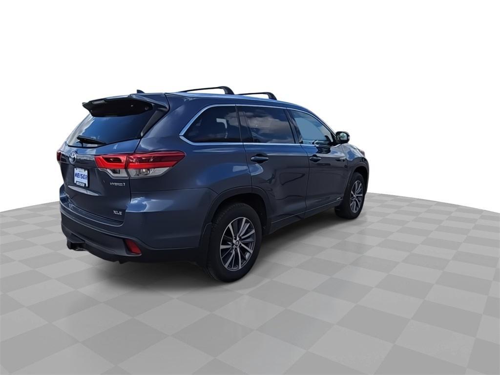 used 2018 Toyota Highlander Hybrid car, priced at $22,995
