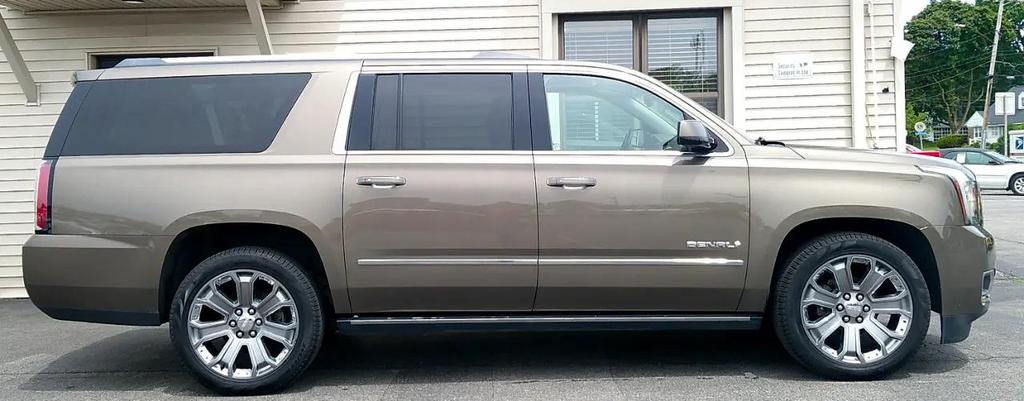 used 2015 GMC Yukon XL car, priced at $26,500