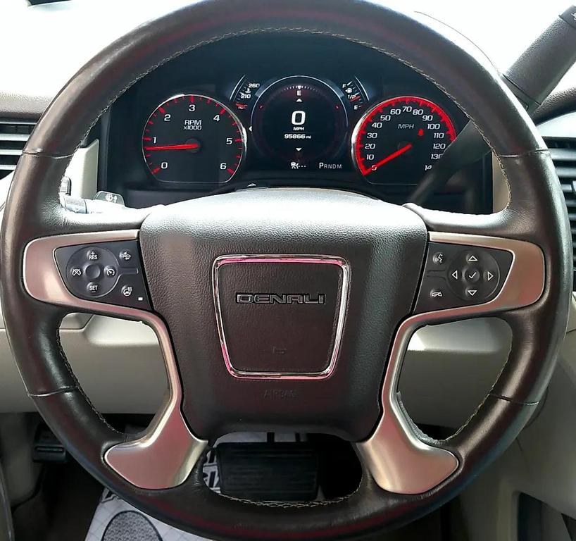 used 2015 GMC Yukon XL car, priced at $26,500