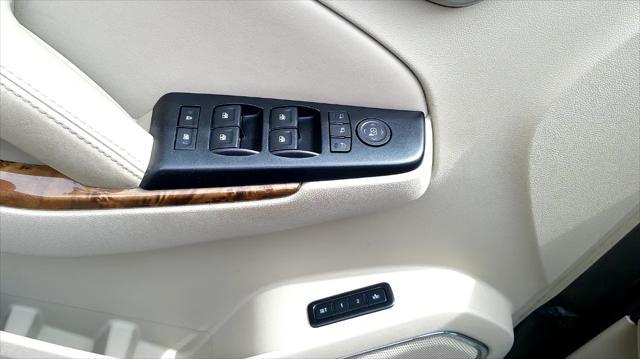 used 2015 GMC Yukon XL car, priced at $28,980