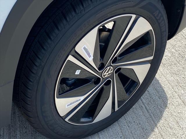 new 2025 Volkswagen Taos car, priced at $29,431