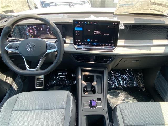 new 2025 Volkswagen Tiguan car, priced at $37,395
