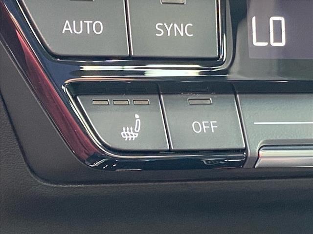 used 2023 Audi Q4 e-tron car, priced at $25,900