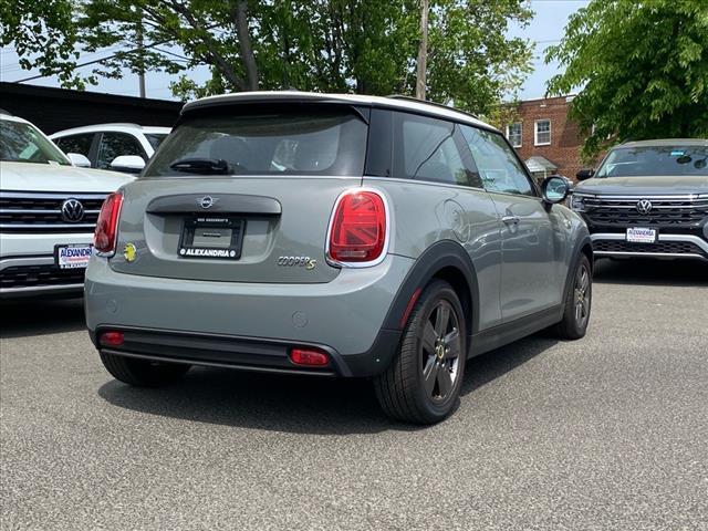 used 2021 MINI Hardtop car, priced at $18,400