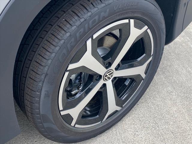 new 2025 Volkswagen Tiguan car, priced at $35,260