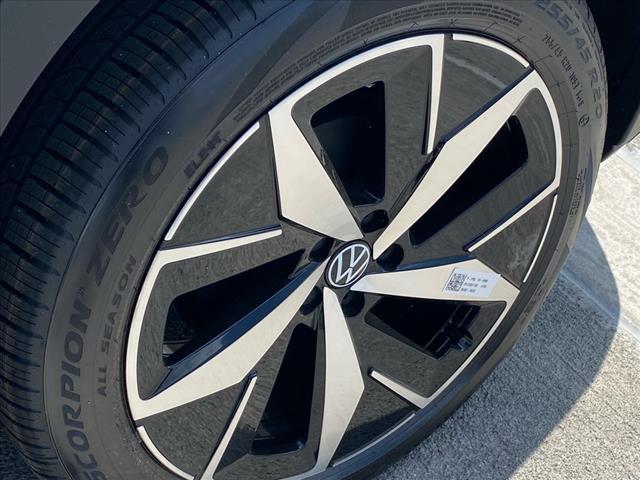 new 2025 Volkswagen ID.4 car, priced at $49,868