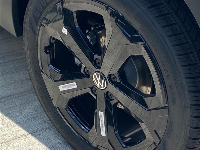 new 2025 Volkswagen Taos car, priced at $33,553
