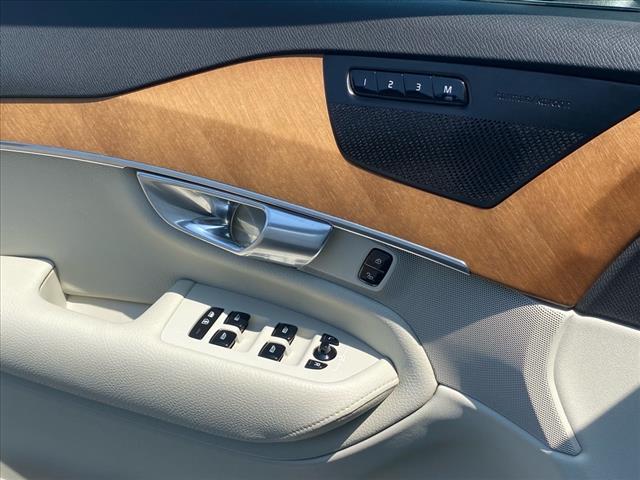 used 2021 Volvo XC90 car, priced at $32,000