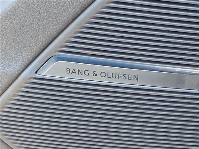 used 2022 Audi Q7 car, priced at $40,900