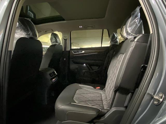 new 2025 Volkswagen Atlas car, priced at $56,551
