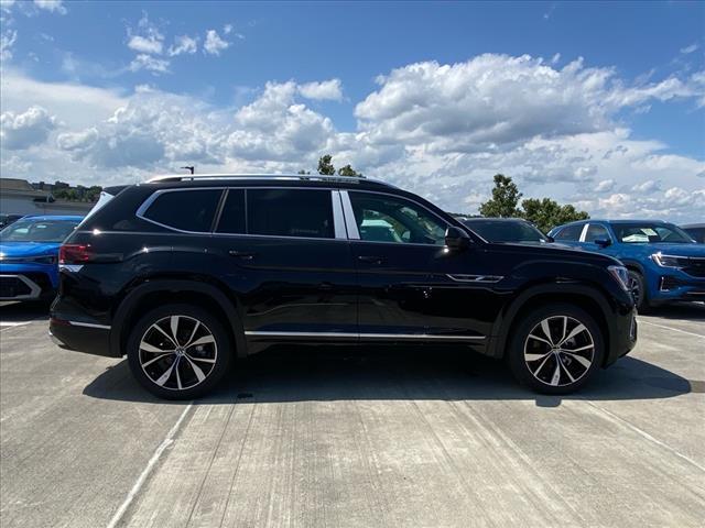 new 2025 Volkswagen Atlas car, priced at $51,009