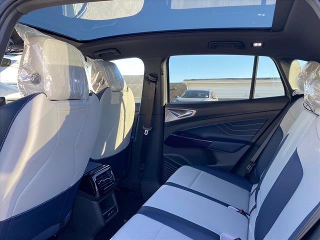 new 2025 Volkswagen ID.4 car, priced at $49,945