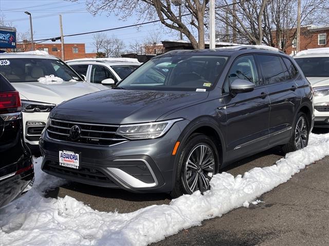 new 2024 Volkswagen Tiguan car, priced at $26,998