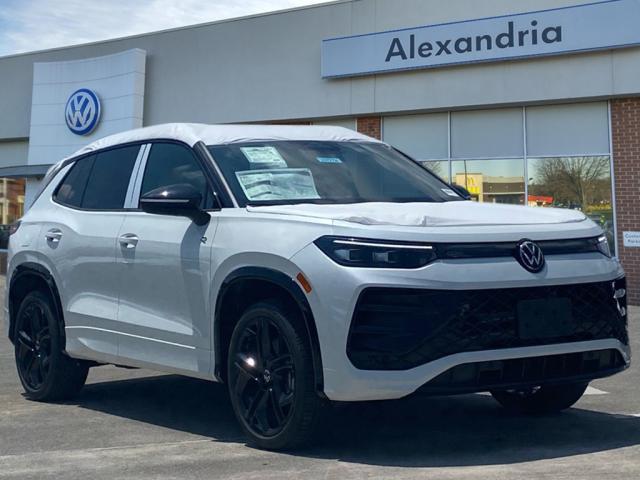 new 2025 Volkswagen Tiguan car, priced at $37,378