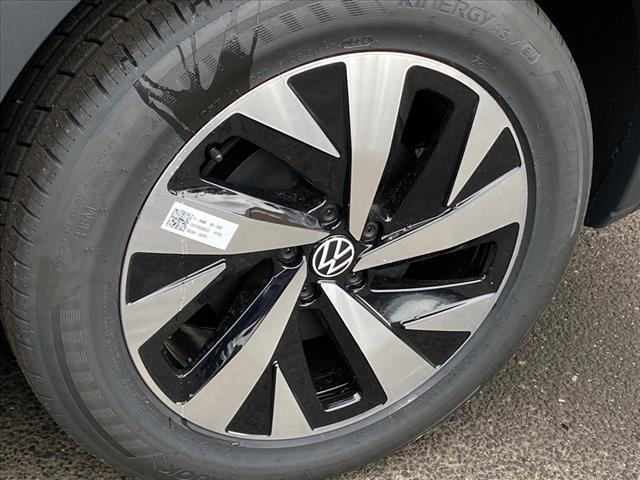 new 2024 Volkswagen ID.4 car, priced at $40,065